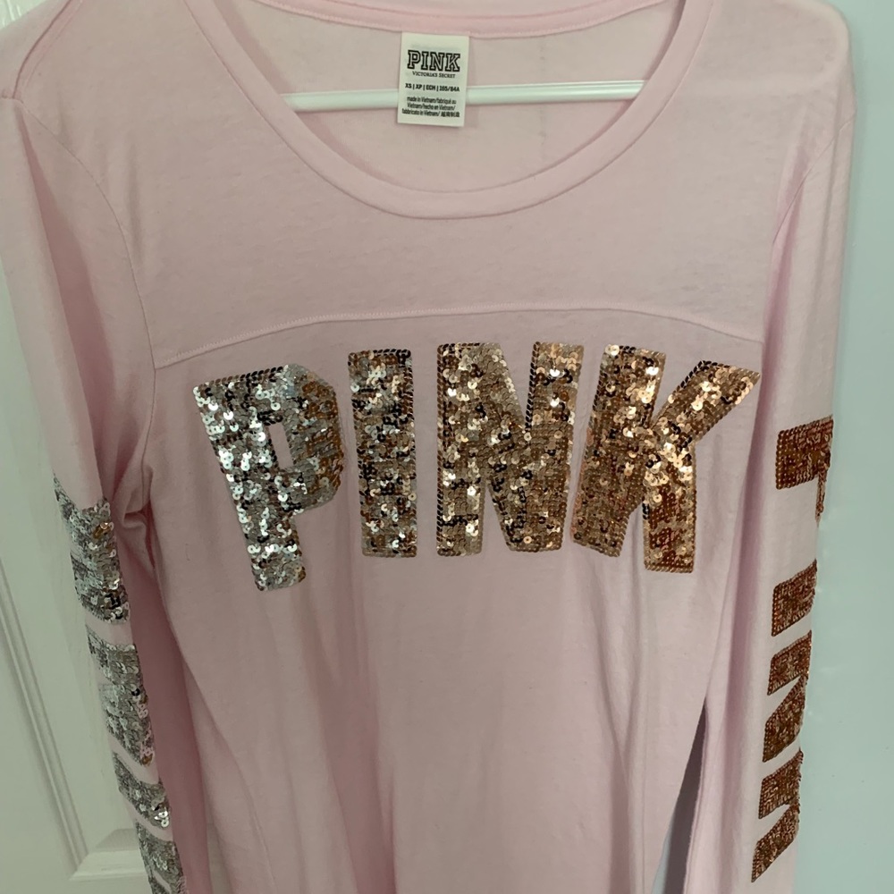 Pink shirt from Victoria Secret Pink.XS. Like New